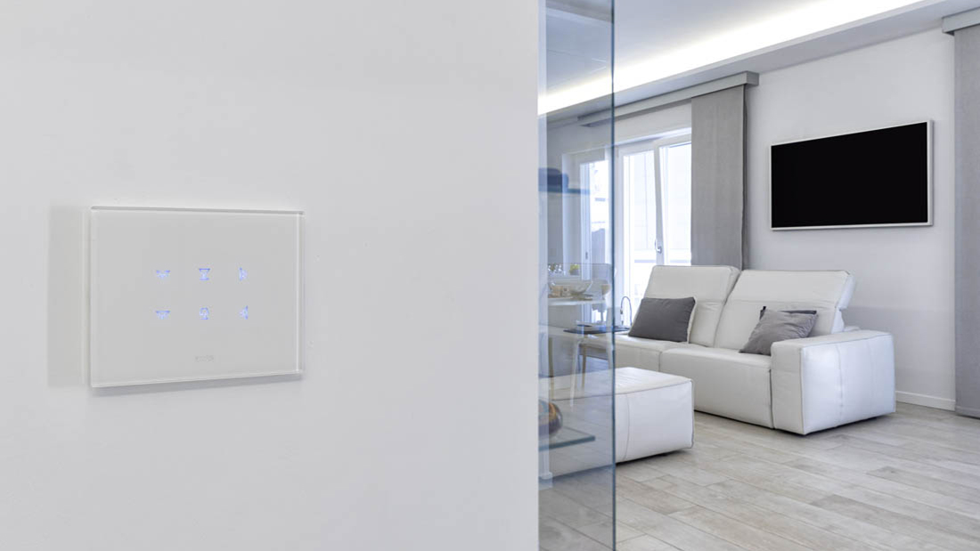 A smart apartment with AVE home automation